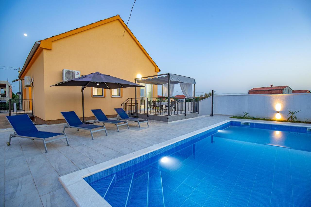 Villa Family And Friends Private Heated Pool With Jacuzzi Zára Kültér fotó