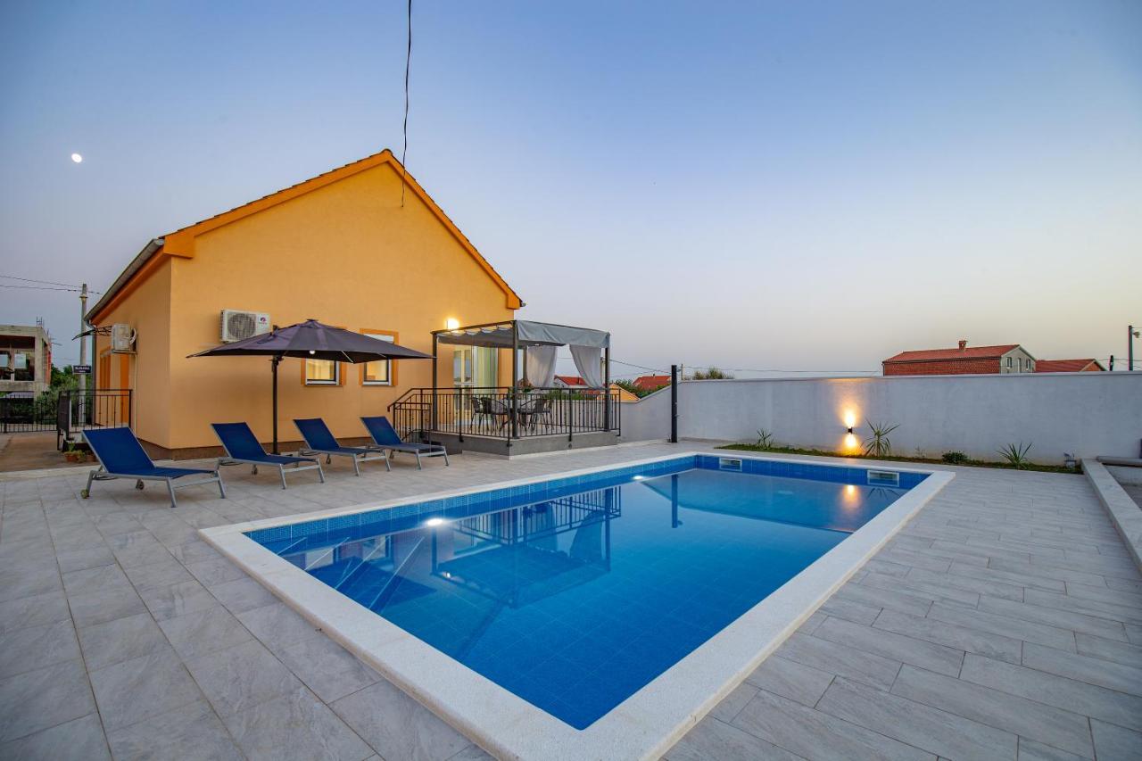 Villa Family And Friends Private Heated Pool With Jacuzzi Zára Kültér fotó