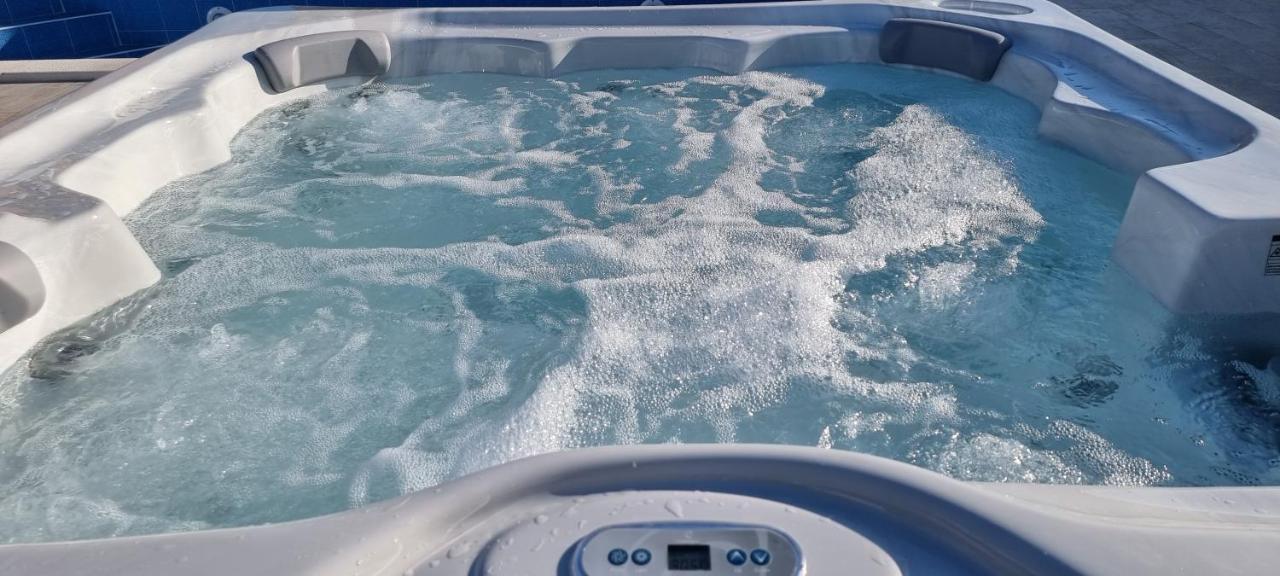 Villa Family And Friends Private Heated Pool With Jacuzzi Zára Kültér fotó