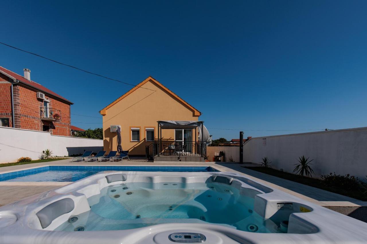 Villa Family And Friends Private Heated Pool With Jacuzzi Zára Kültér fotó