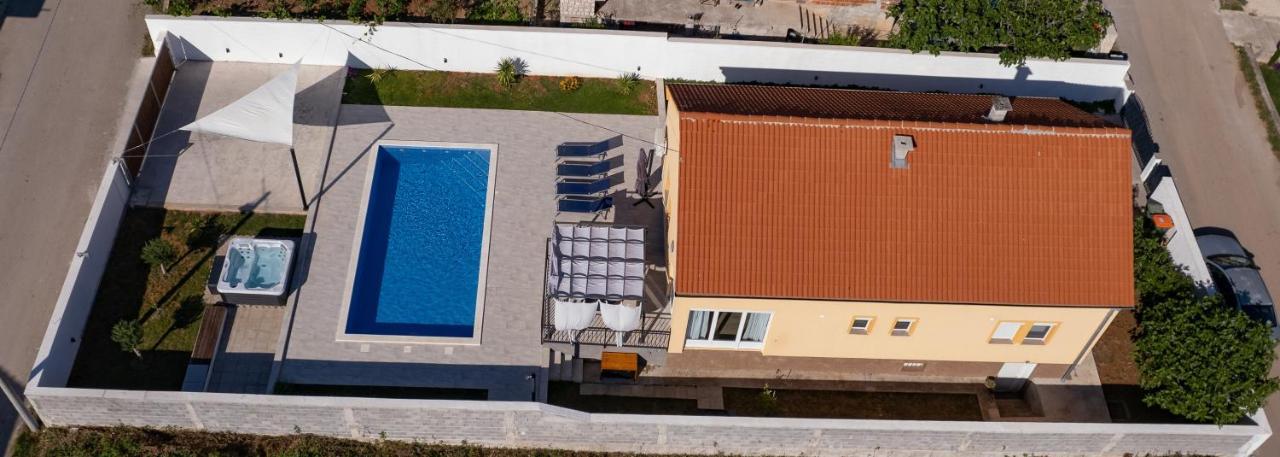 Villa Family And Friends Private Heated Pool With Jacuzzi Zára Kültér fotó