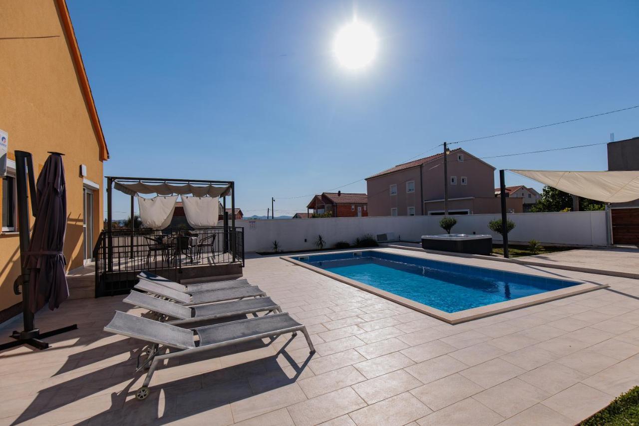 Villa Family And Friends Private Heated Pool With Jacuzzi Zára Kültér fotó